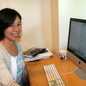 photo of Julia Fukuyama in the laboratory