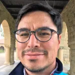 Photo of Dr. José Dinneny, Associate Professor of Biology at Stanford University.