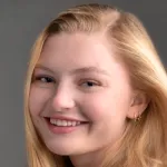 Headshot portrait of Gwendolyn Donahue - Bio-X Undergraduate Fellow