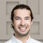 Headshot portrait of Aidan Gilchrist - Bio-X Travel Awardee