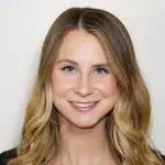 Headshot portrait of Sarah Jane Jones - Bio-X Travel Awardee