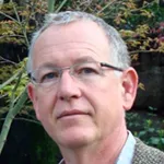 Outdoor headshot photo of a white male faculty member, Dr. Ron Kopito, Professor of Biology at Stanford University.