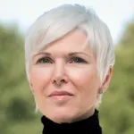 Headshot portrait of Leanne Williams - Professor of Psychiatry and Behavioral Sciences