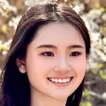 Headshot portrait of Emily Li - Bio-X Undergraduate Fellow