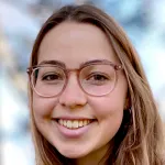 Photo of Stanford student and Stanford Bio-X Undergraduate Summer Research Program Participant Sofia Schlozman.