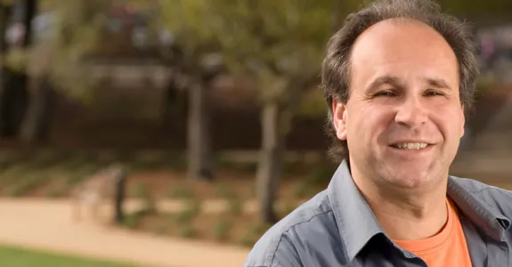 Photo of Dr. Stefan Heller.