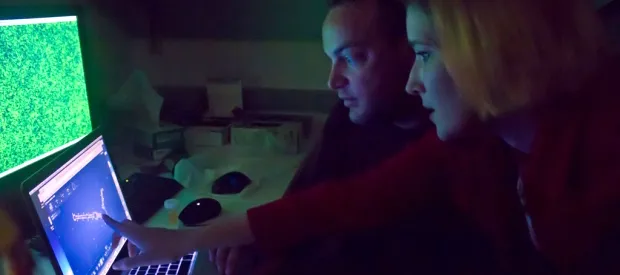 Photo of two Eterna players.