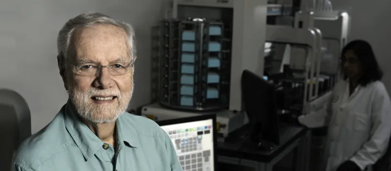 Photo of Dr. Ron Davis in the laboratory.